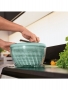Guzzini, Centrifuga insalata con coperchio Spin&Store 26 cm verde oliva